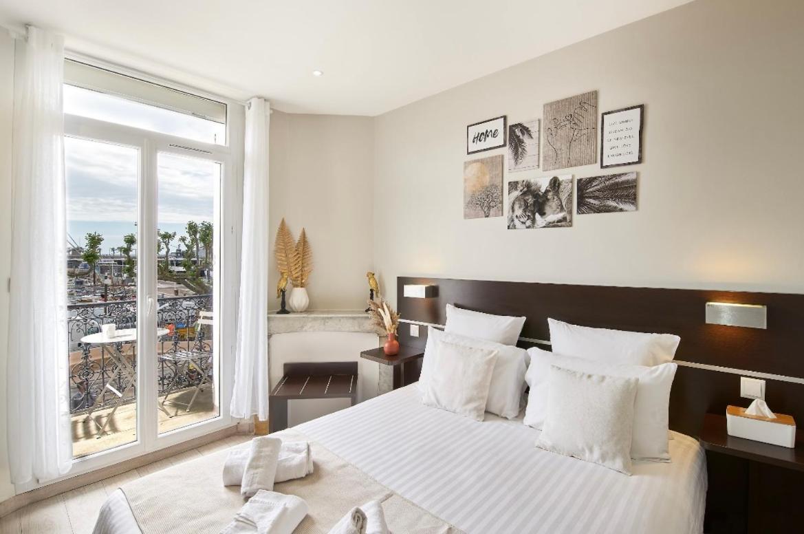 Hotel Du Vieux Port Saint-Raphaël Dış mekan fotoğraf